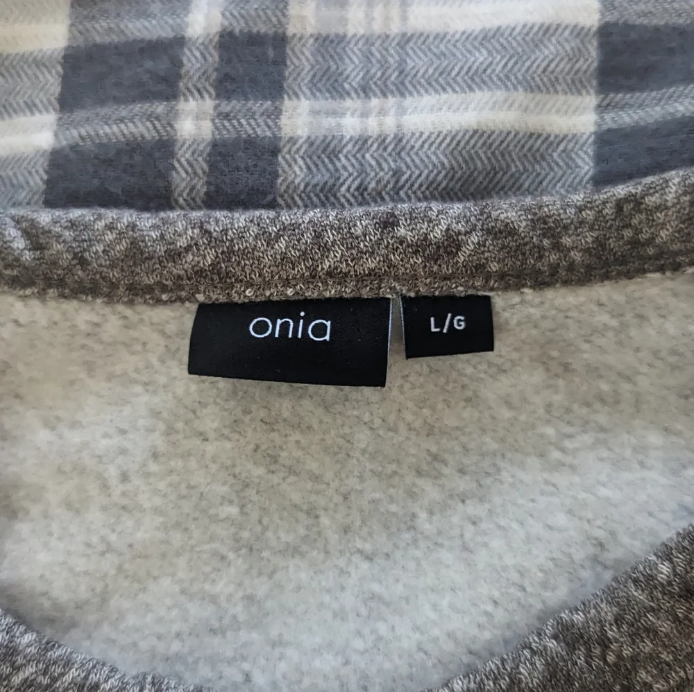 $$ Men's sweater - Picture 2 of 3
